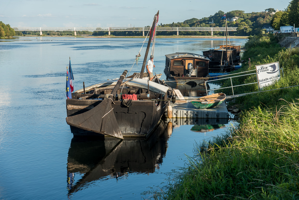 Angers. Péniche "La Nonchalante" de Loire Evasion.