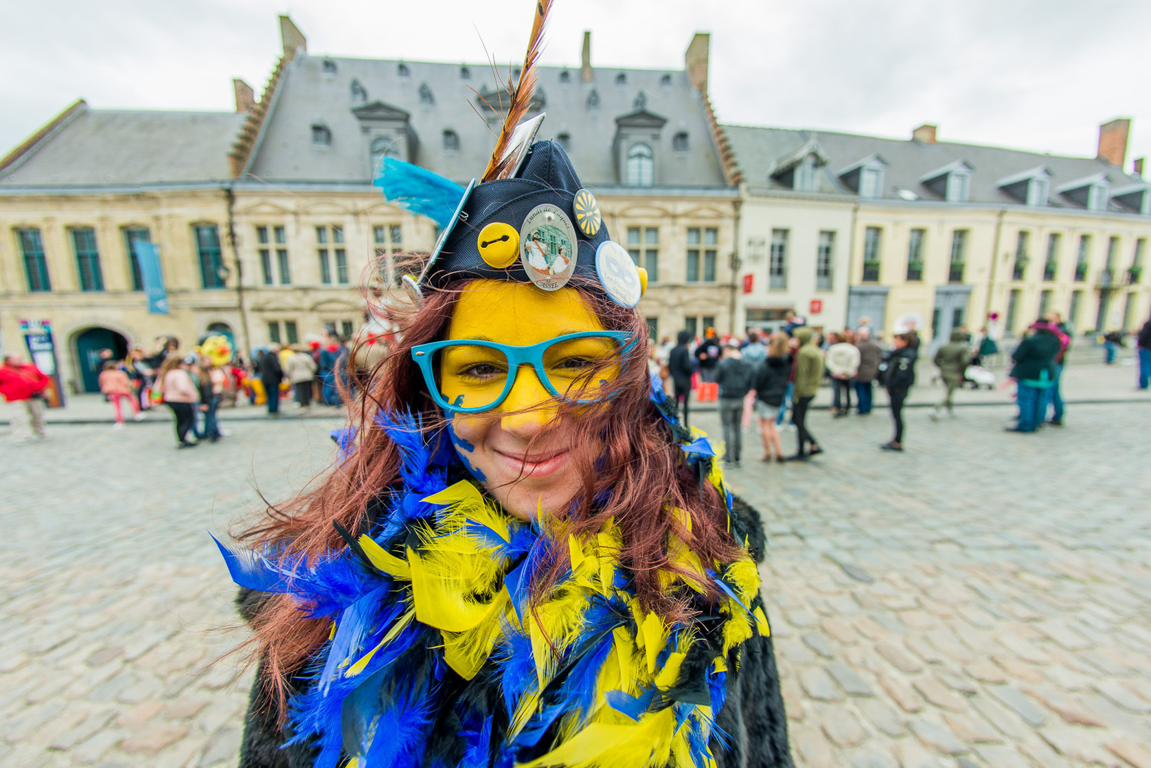 Cassel concours aux villages préférés des français. Rencontre sur la Grand-Place avec les géants et la population de Cassel.